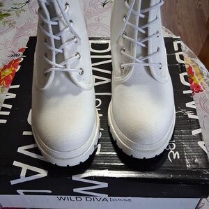 Wild Diva Women's Lace Up White Boots